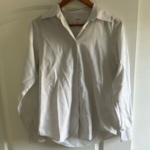 Women’s Brooks Brothers classic fit collar and cuff button down. White striped